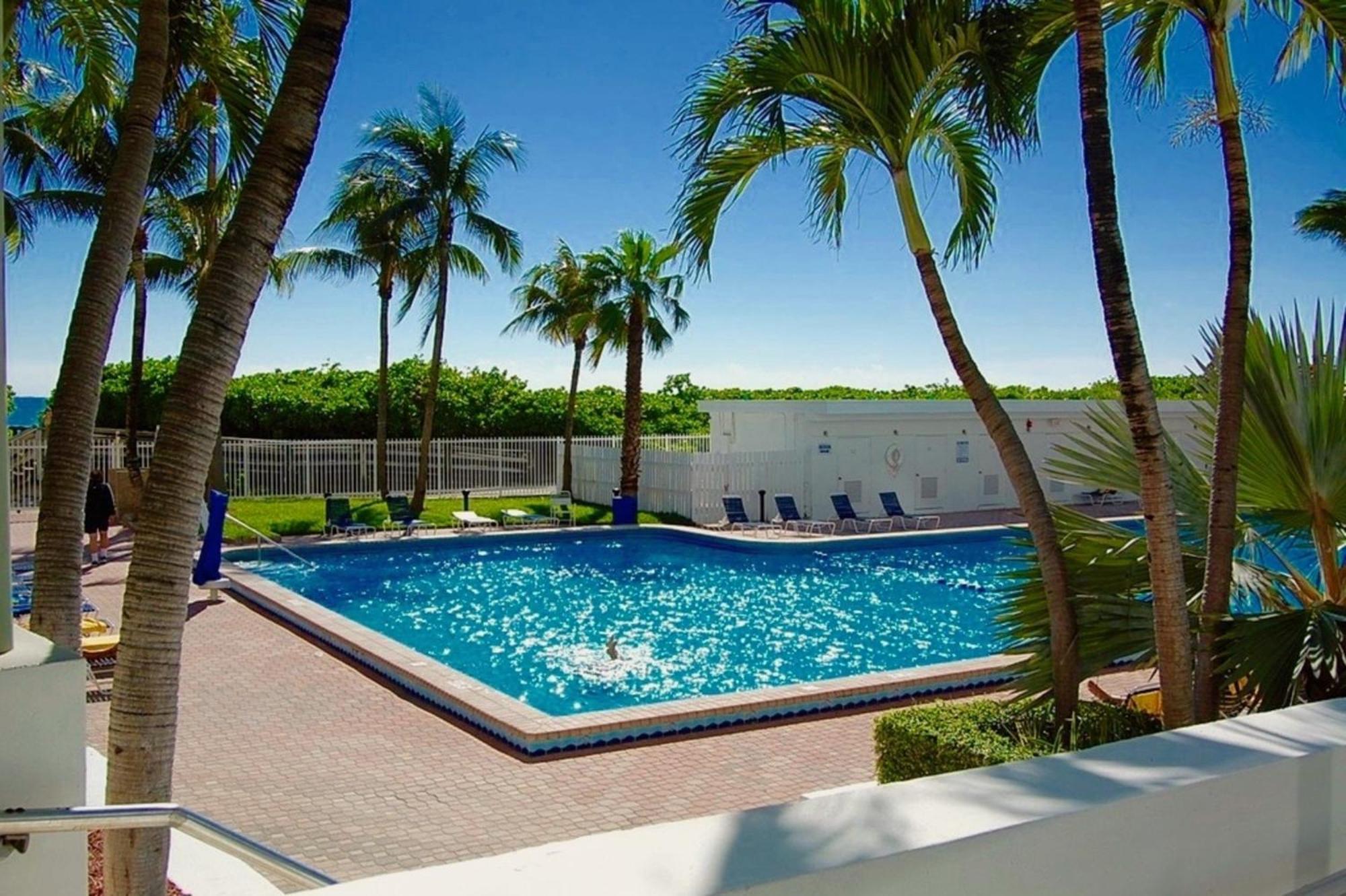 Directly On The Beach With Pool & Ocean View Miami Beach Bagian luar foto